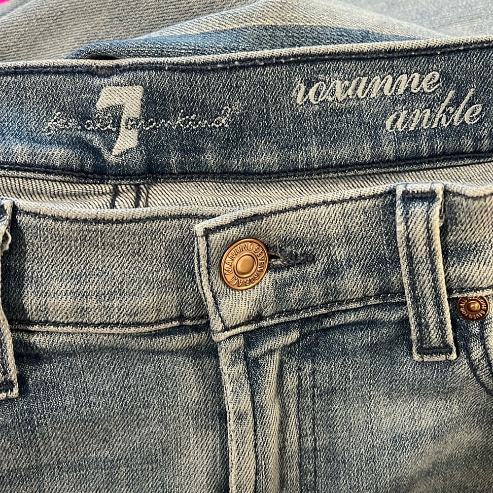 7 For All Mankind Roxanne Ankle Shadow Seam Jeans - Picture 12 of 13